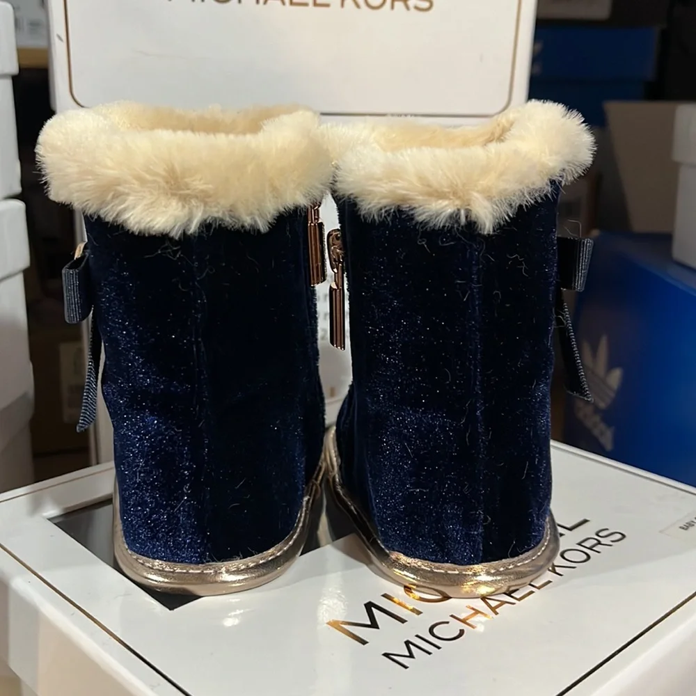 Michael Kors Baby Sweet Infant Booties Boots Shoes velour navy new Girls Size 2